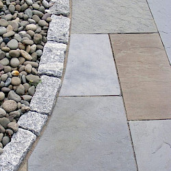 Grey Cobblestone Edging